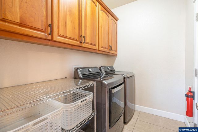 7175 NW Oak Creek Dr, Corvallis, OR 97330