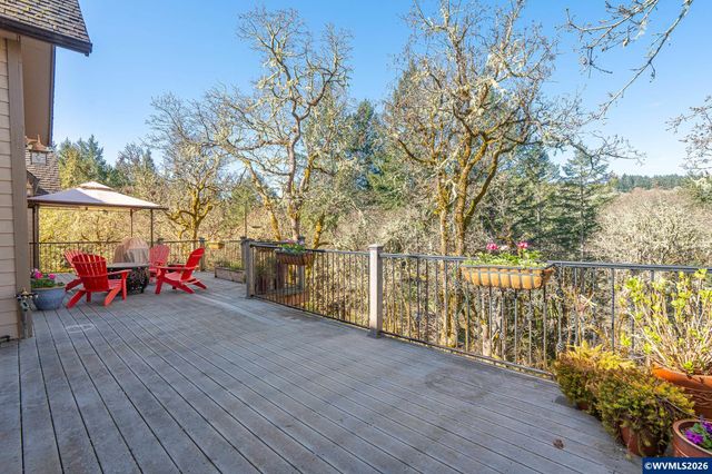 7175 NW Oak Creek Dr, Corvallis, OR 97330