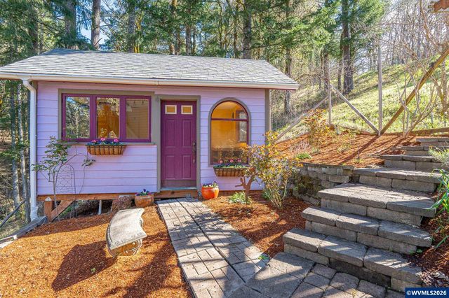 7175 NW Oak Creek Dr, Corvallis, OR 97330