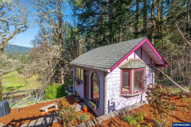 7175 NW Oak Creek Dr, Corvallis, OR 97330