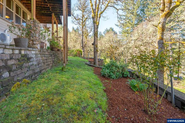 7175 NW Oak Creek Dr, Corvallis, OR 97330