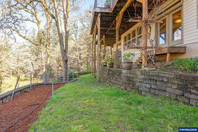 7175 NW Oak Creek Dr, Corvallis, OR 97330