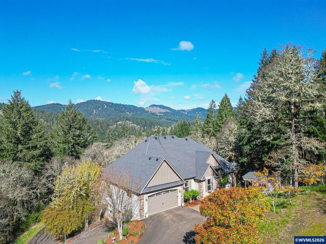 7175 NW Oak Creek Dr, Corvallis, OR 97330