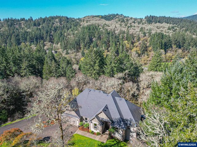 7175 NW Oak Creek Dr, Corvallis, OR 97330