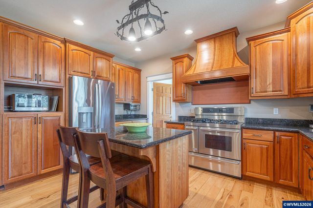 7175 NW Oak Creek Dr, Corvallis, OR 97330