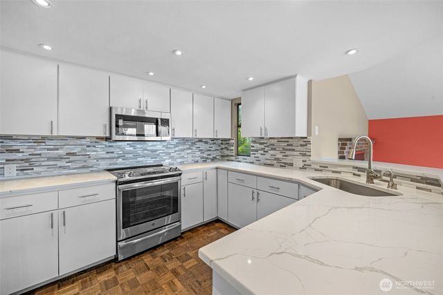 3556 NE 147th Street, Lake Forest Park, WA 98155