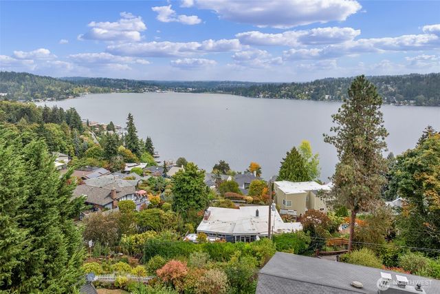 3556 NE 147th Street, Lake Forest Park, WA 98155