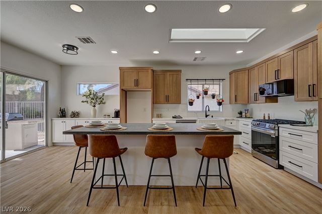 2609 Rangely Avenue, Henderson, NV 89052