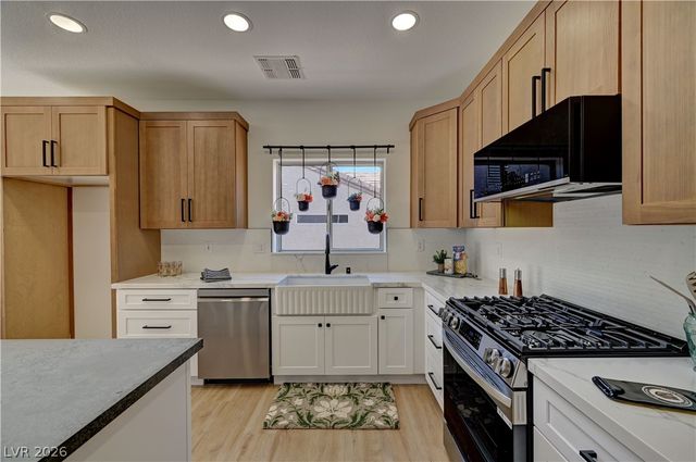 2609 Rangely Avenue, Henderson, NV 89052