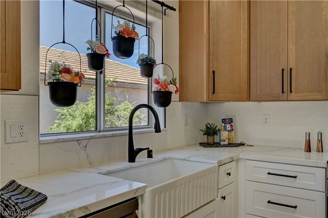 2609 Rangely Avenue, Henderson, NV 89052