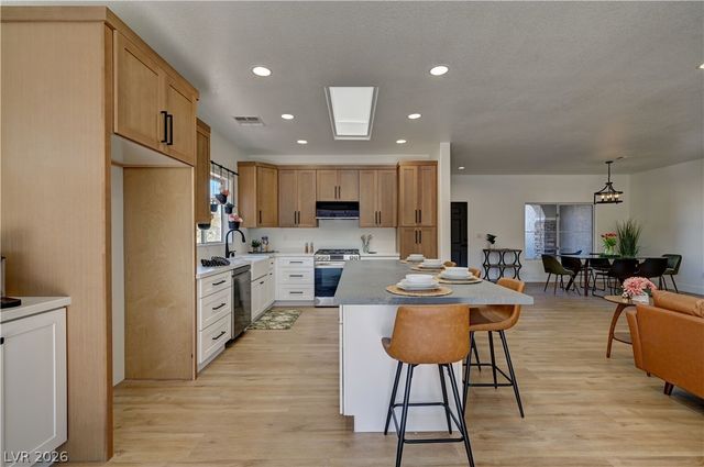 2609 Rangely Avenue, Henderson, NV 89052