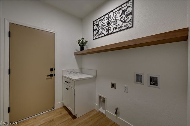 2609 Rangely Avenue, Henderson, NV 89052