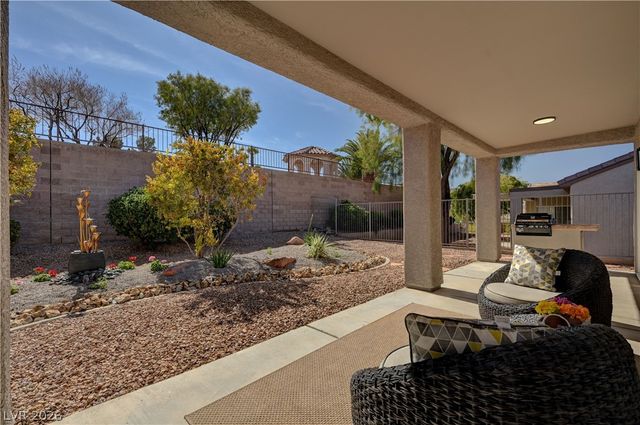 2609 Rangely Avenue, Henderson, NV 89052