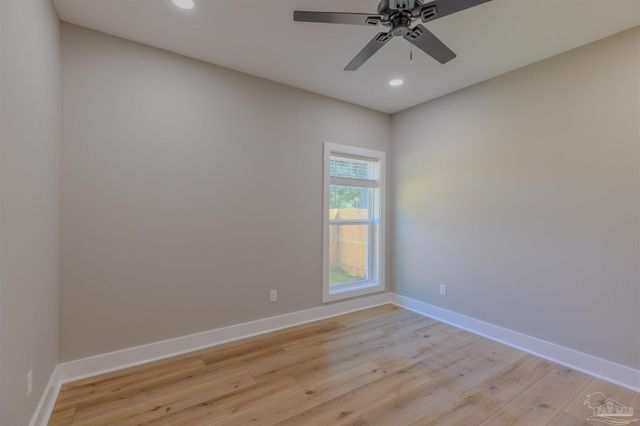 110 E Bobe St, Pensacola, FL 32503