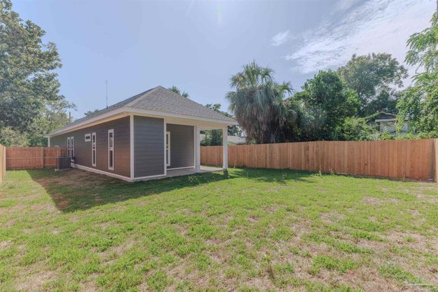 110 E Bobe St, Pensacola, FL 32503