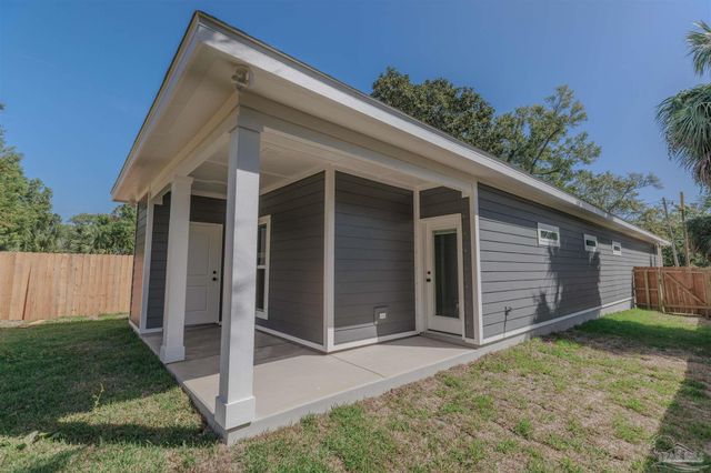 110 E Bobe St, Pensacola, FL 32503