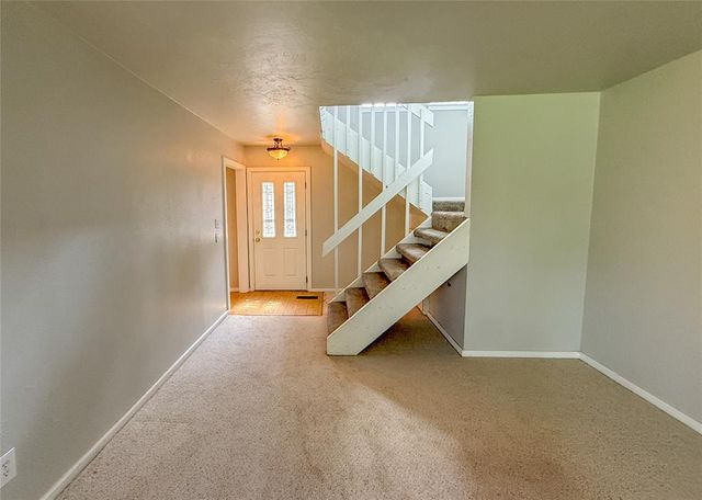12021 Hawthorne Lane, Oklahoma City, OK 73162