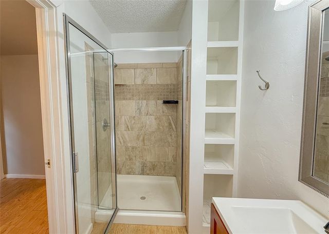 12021 Hawthorne Lane, Oklahoma City, OK 73162