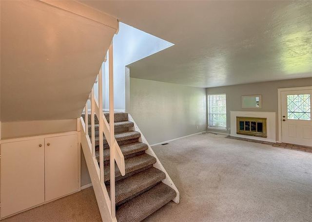 12021 Hawthorne Lane, Oklahoma City, OK 73162