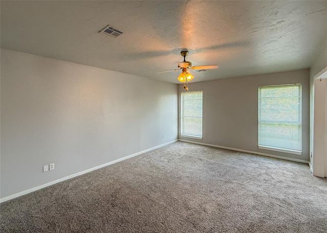 12021 Hawthorne Lane, Oklahoma City, OK 73162