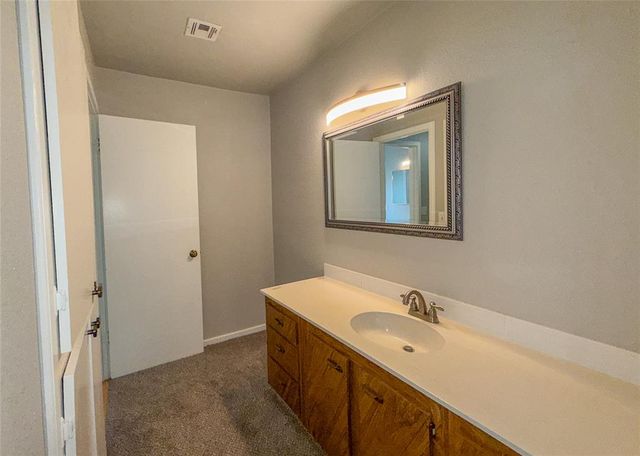 12021 Hawthorne Lane, Oklahoma City, OK 73162