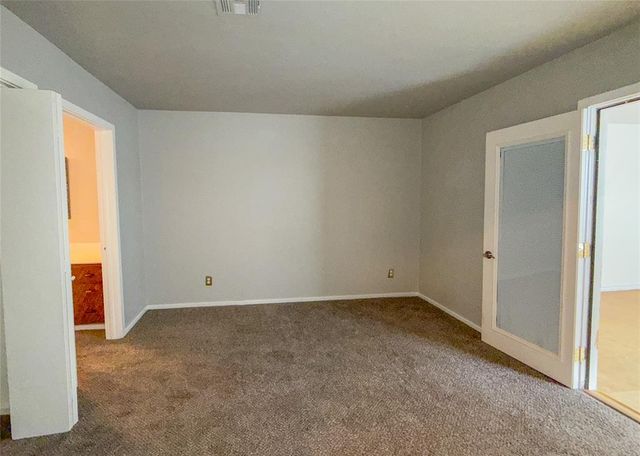 12021 Hawthorne Lane, Oklahoma City, OK 73162