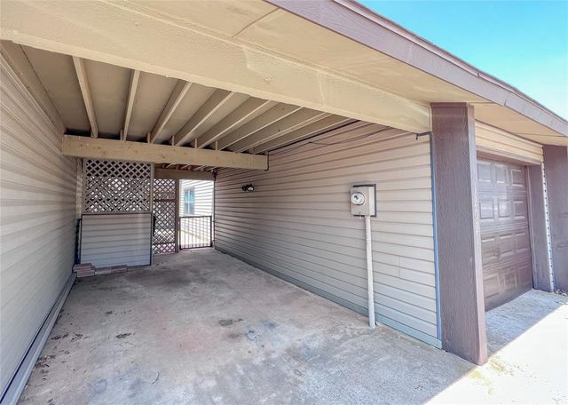 12021 Hawthorne Lane, Oklahoma City, OK 73162