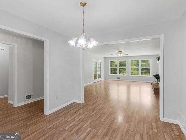 918 S McDonough Road, Griffin, GA 30224