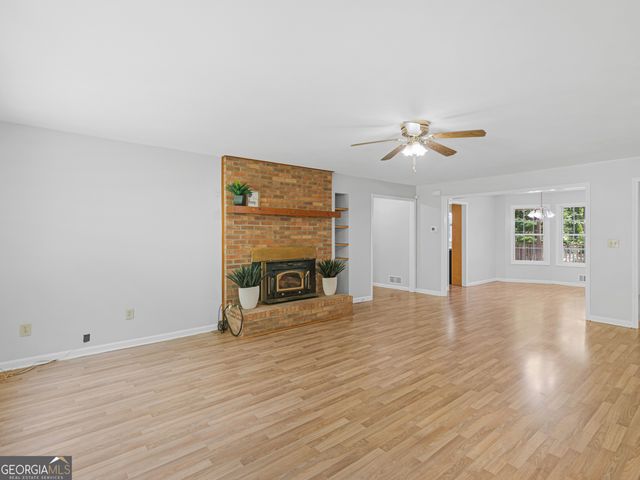 918 S McDonough Road, Griffin, GA 30224