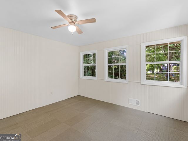 918 S McDonough Road, Griffin, GA 30224
