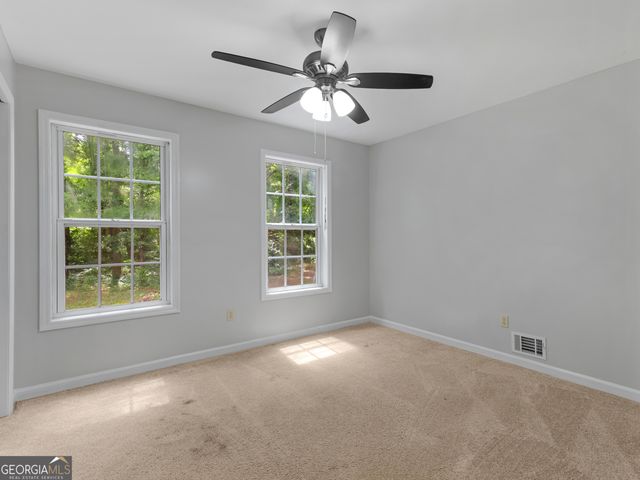 918 S McDonough Road, Griffin, GA 30224