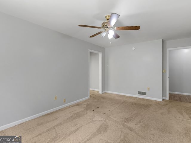 918 S McDonough Road, Griffin, GA 30224