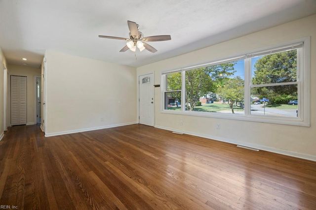 441 Beacon Hill CIR, Norfolk, VA 23502