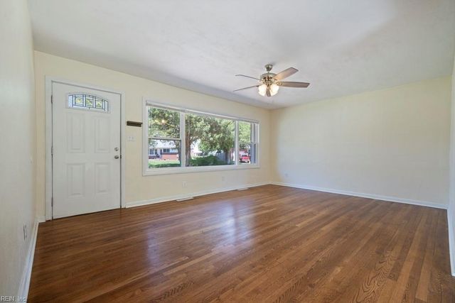 441 Beacon Hill CIR, Norfolk, VA 23502