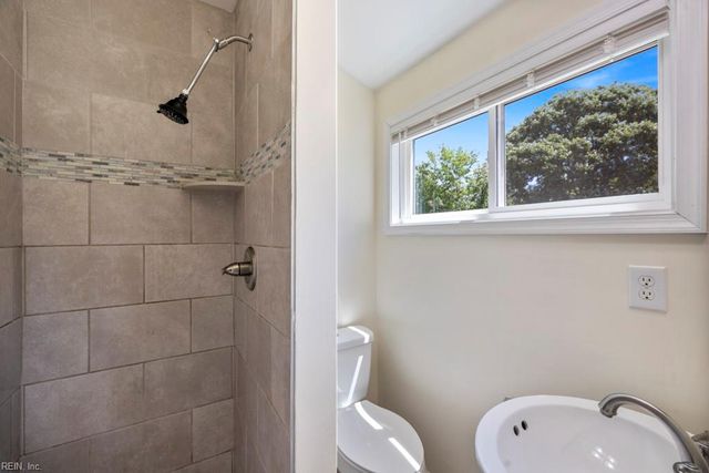 441 Beacon Hill CIR, Norfolk, VA 23502