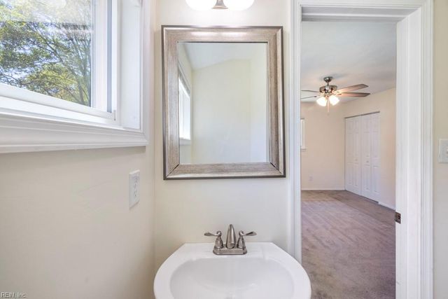 441 Beacon Hill CIR, Norfolk, VA 23502