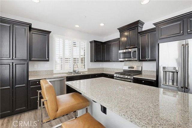 1866 Harvest Circle, Tustin, CA 92780