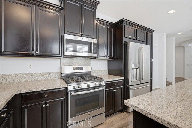 1866 Harvest Circle, Tustin, CA 92780