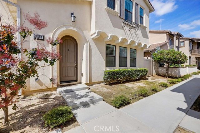 1866 Harvest Circle, Tustin, CA 92780