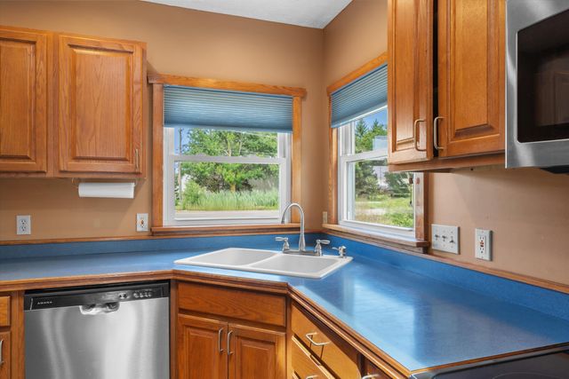 28079 Goddard Road, Romulus, MI 48174