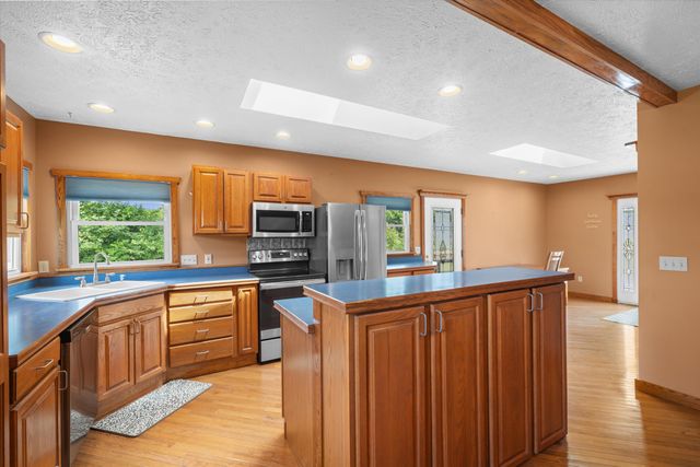 28079 Goddard Road, Romulus, MI 48174