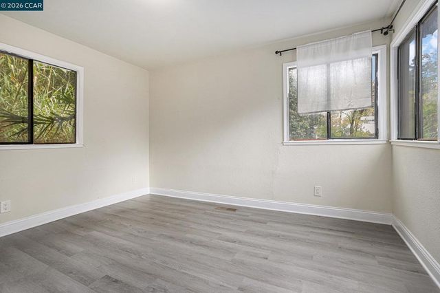 233 Sierra Dr, Walnut Creek, CA 94596
