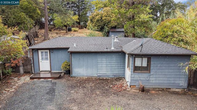 233 Sierra Dr, Walnut Creek, CA 94596