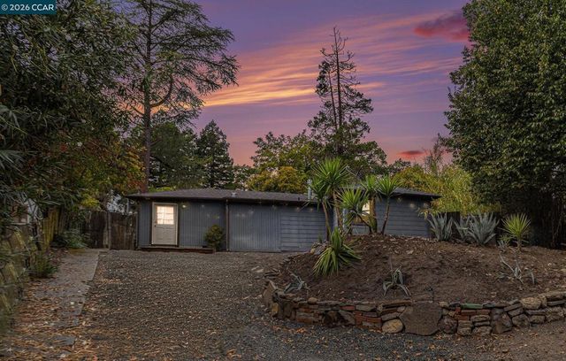 233 Sierra Dr, Walnut Creek, CA 94596