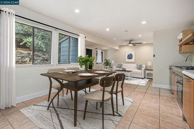 233 Sierra Dr, Walnut Creek, CA 94596
