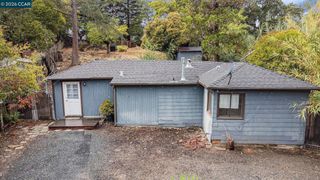 233 Sierra Dr, Walnut Creek, CA 94596