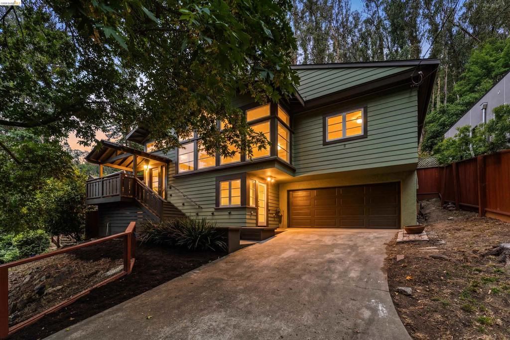 6611 Pinehaven Rd, Oakland, CA 94611