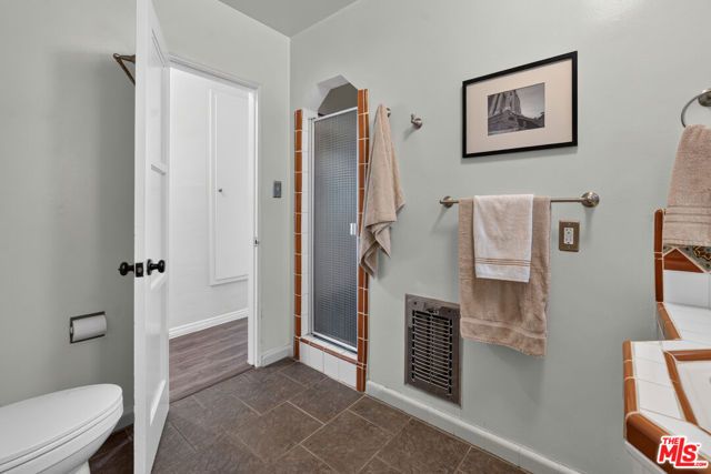 5620 Murietta Avenue, Los Angeles, CA 91401