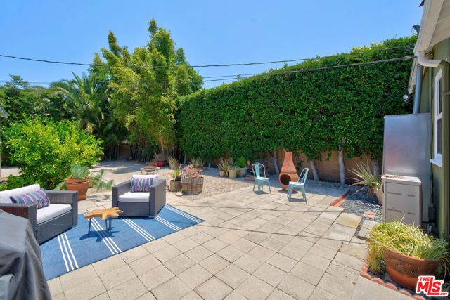5620 Murietta Avenue, Los Angeles, CA 91401