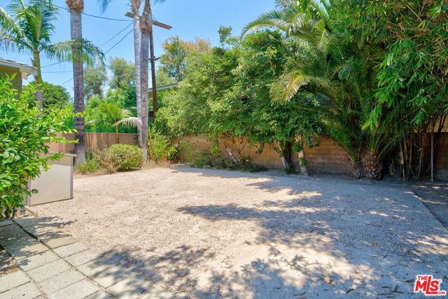 5620 Murietta Avenue, Los Angeles, CA 91401